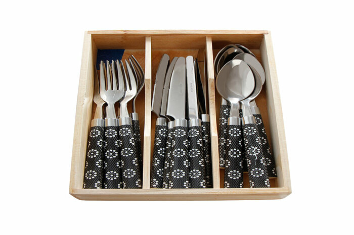 Trendy Siyah Çiçek Tatlı Takımı 18 Parça